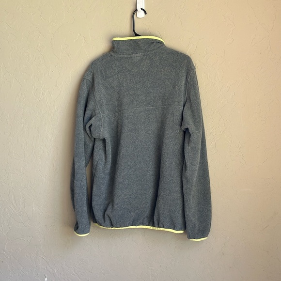 Patagonia Synchilla women’s size large fleece pullover gray, and yellow - Picture 2 of 6